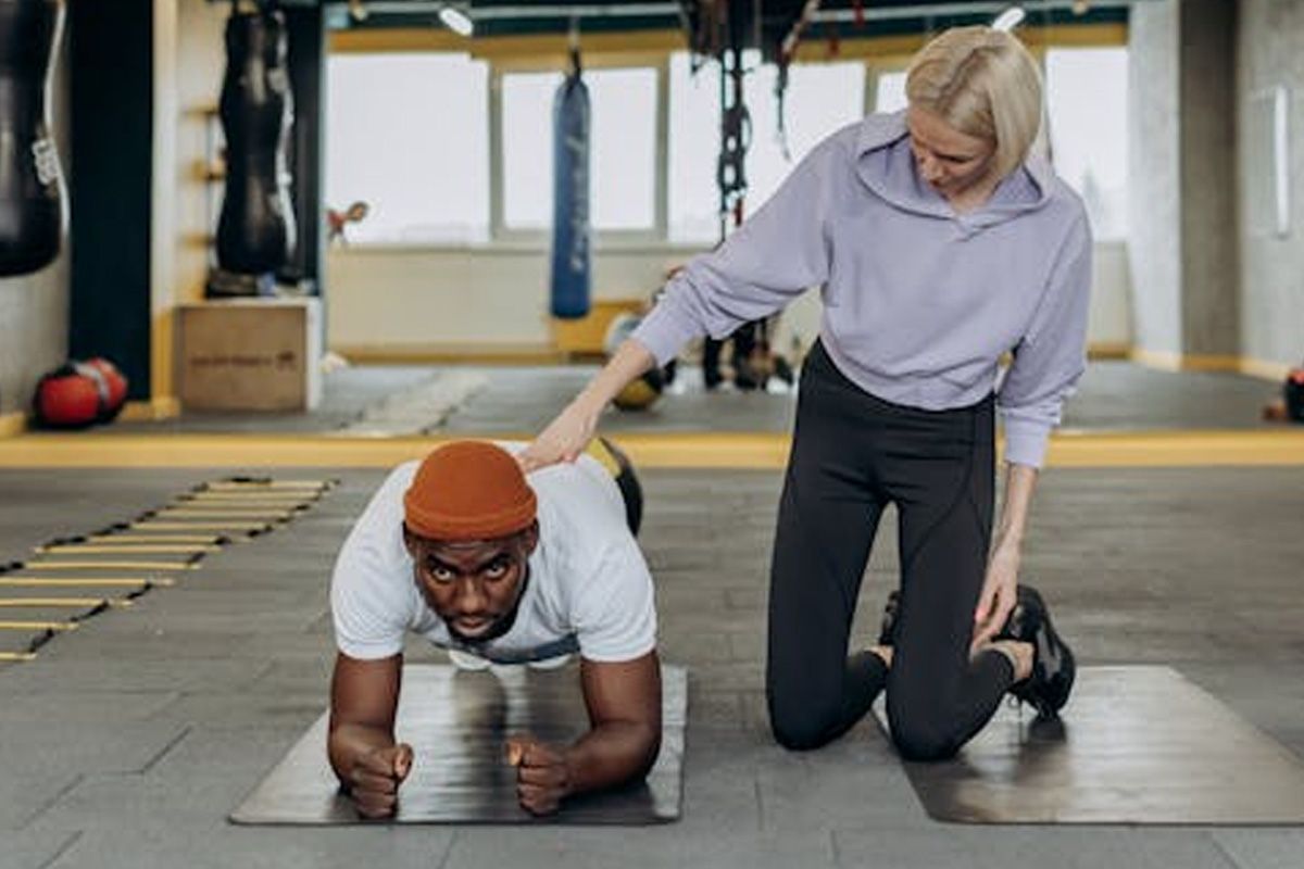 Elena Varga online fitness coaching session with a client